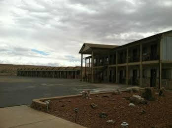 Whispering Sands Motel Hanksville Экстерьер фото